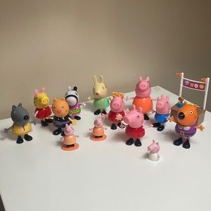 Peppa Pig Lot of 13 with the Craft stand